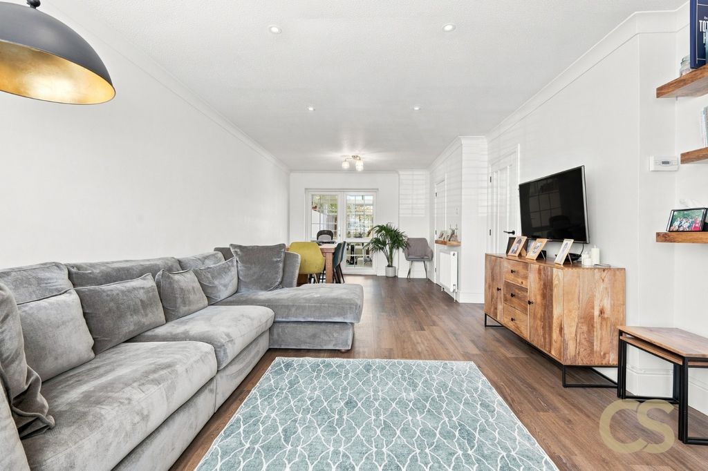 Property photo 2 of 23 5357235