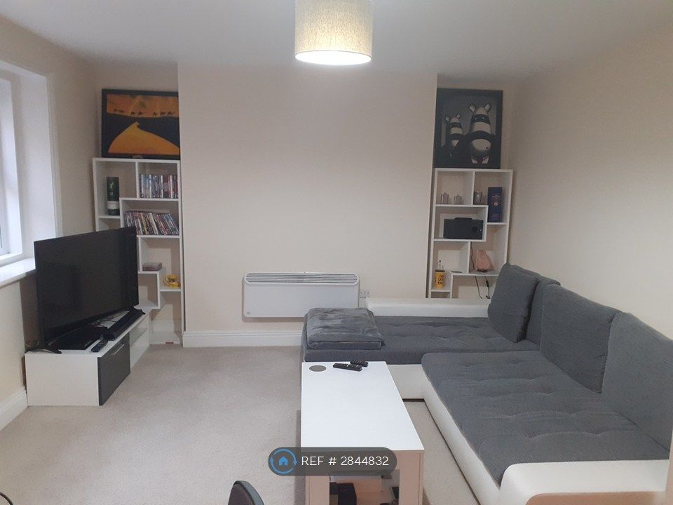 Property photo 2 of 10