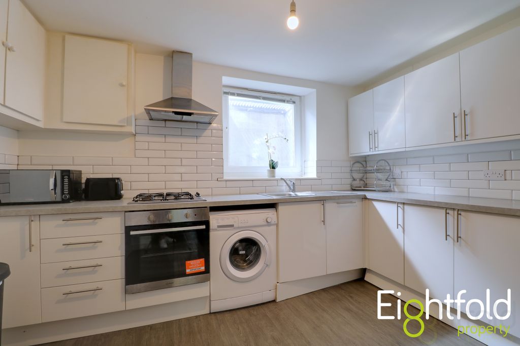 Property photo 3 of 7 Image