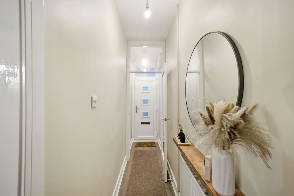 Property photo 3 of 30