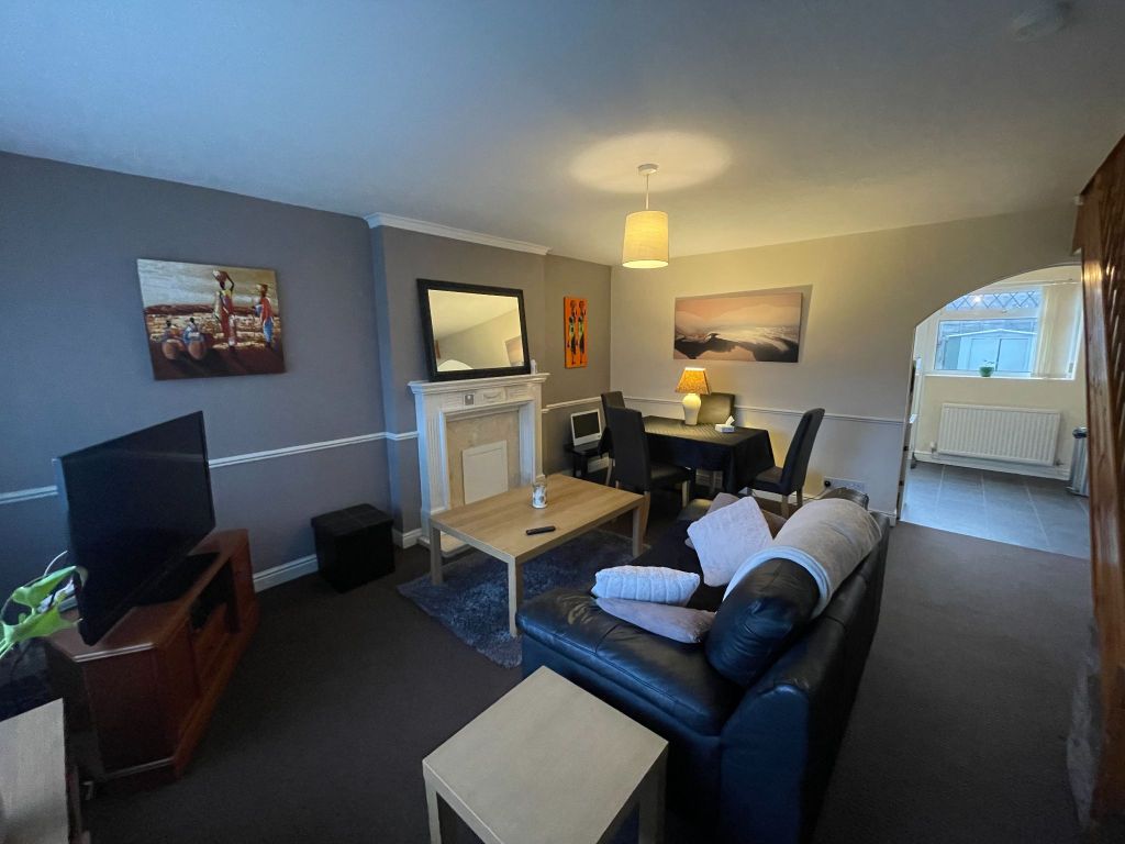 Property photo 2 of 17 Photograph 2