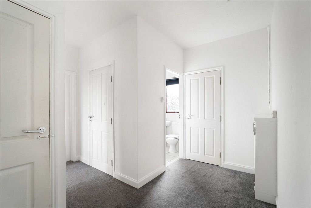 Property photo 3 of 20 Craigievar Crescent