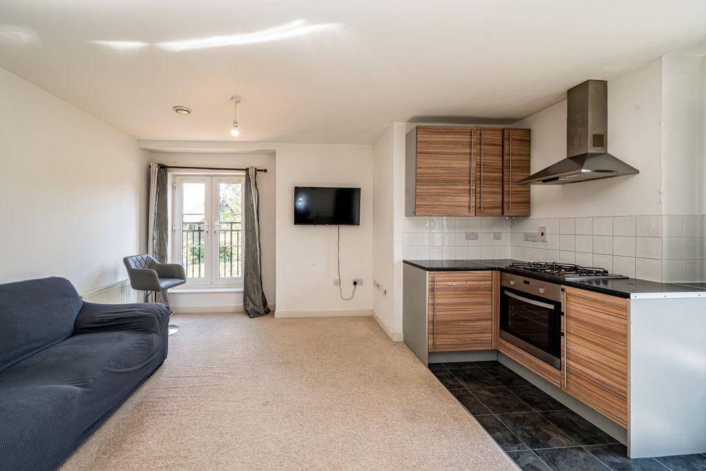 Property photo 3 of 18 17 Stubwick Court-3.Jpg