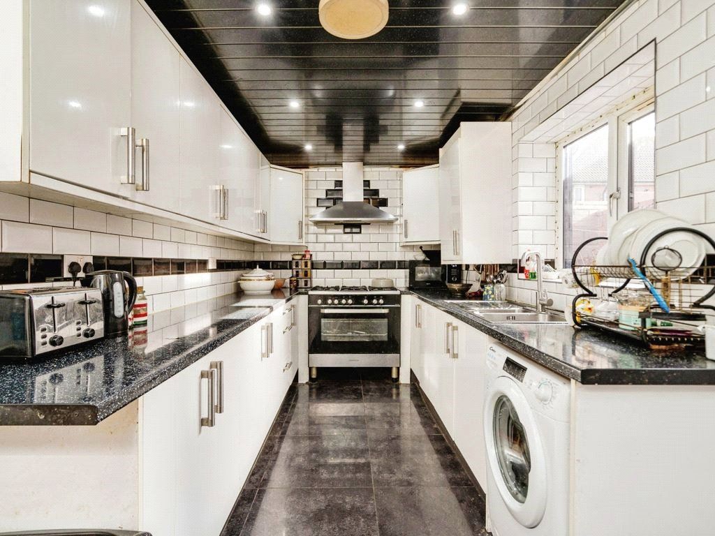 Property photo 1 of 14 Picture No. 04