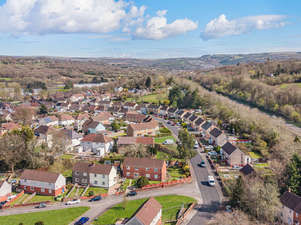 Property photo 1 of 31