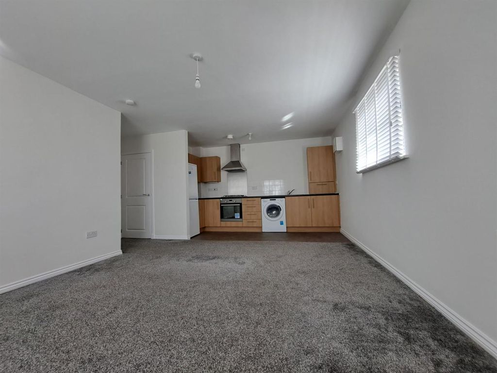 Property photo 3 of 6