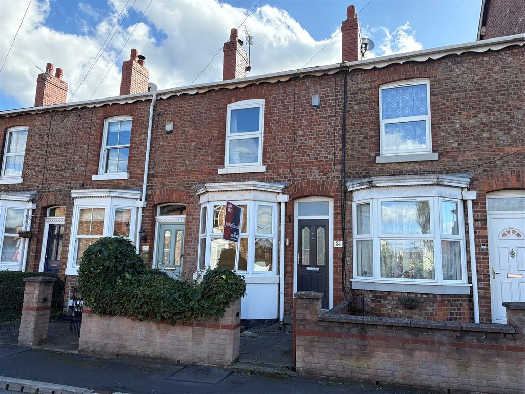 Property photo 2 of 12