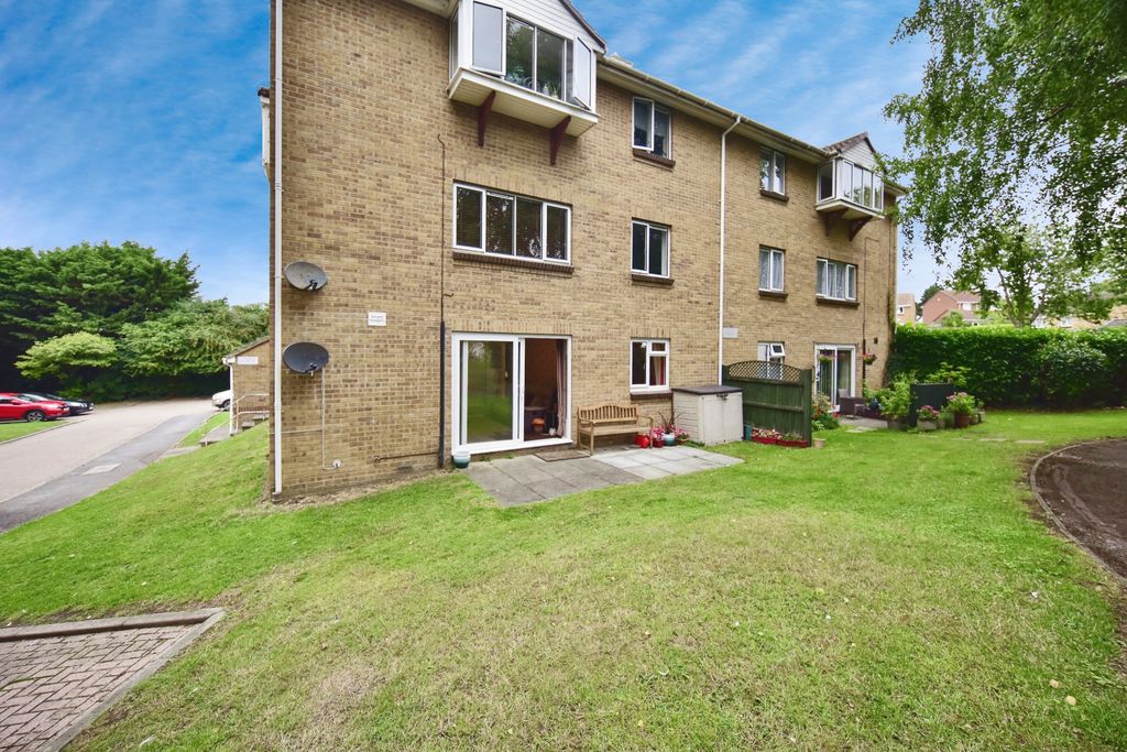 Property photo 1 of 20