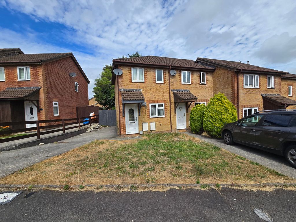 Property photo 1 of 11
