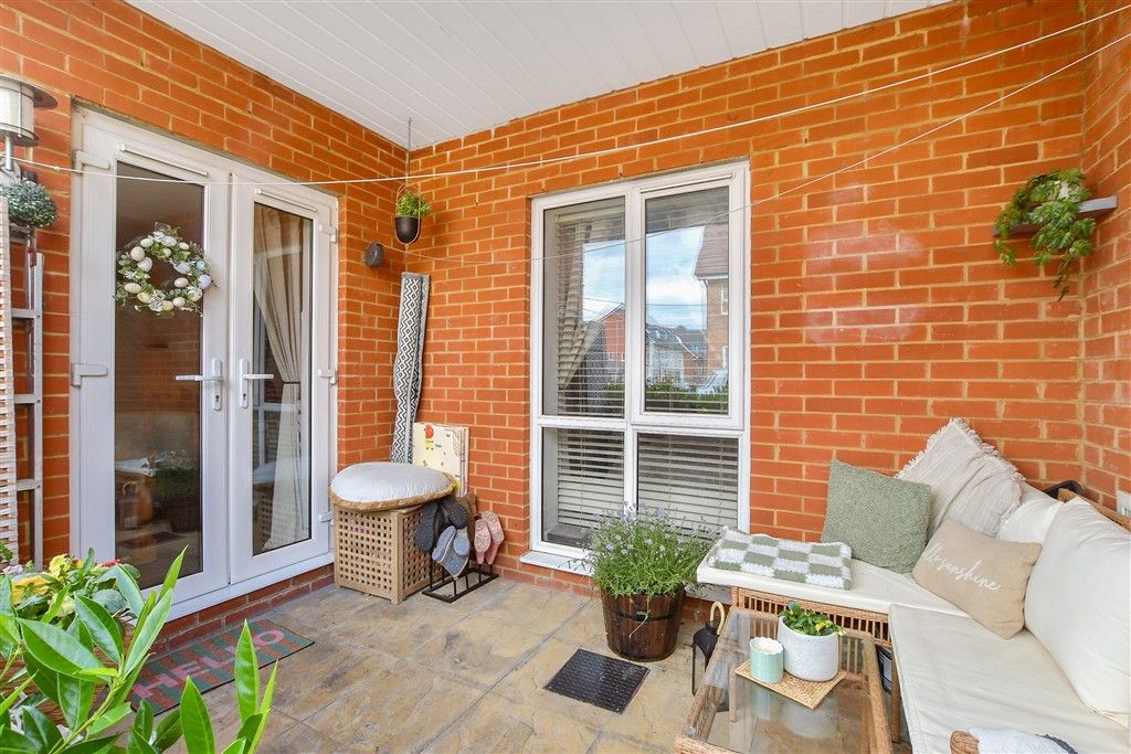 Property photo 1 of 14 Balcony / Terrace