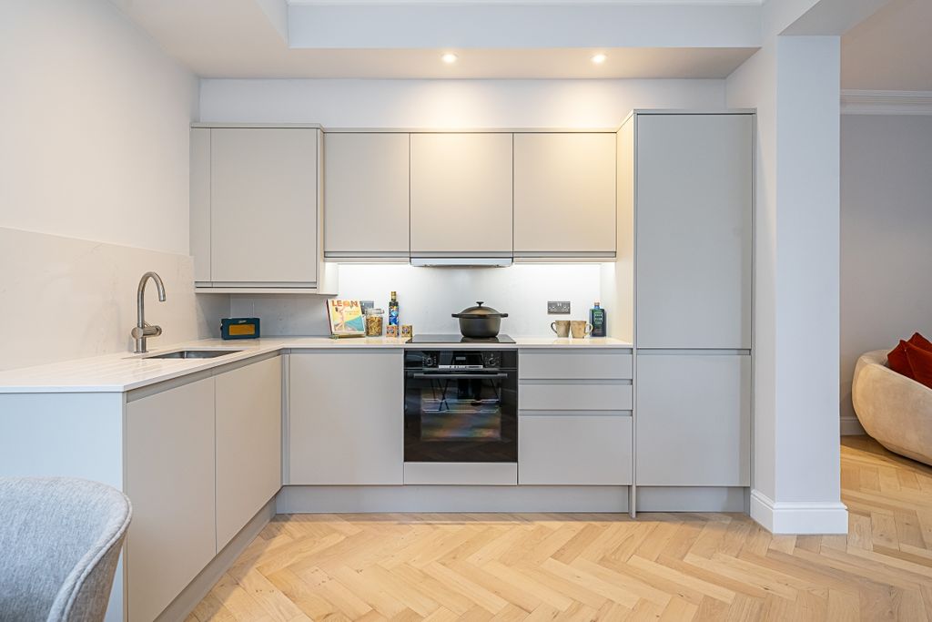 Property photo 3 of 7 201_Hamlet_Garden...