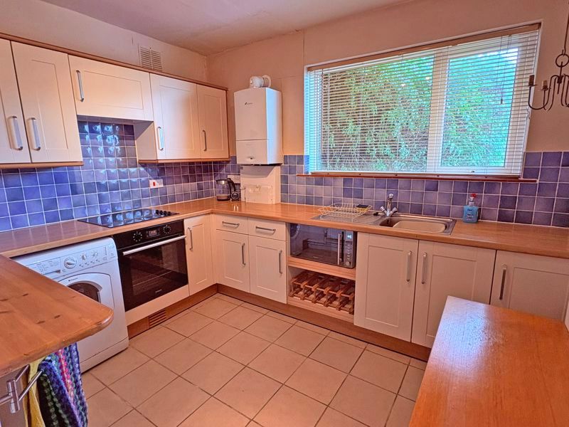 Property photo 3 of 7 Photo 5