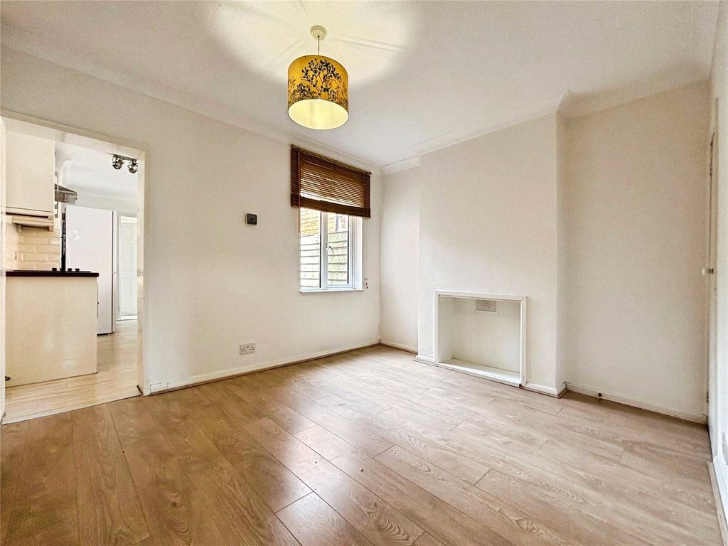 Property photo 3 of 10 Picture No. 14