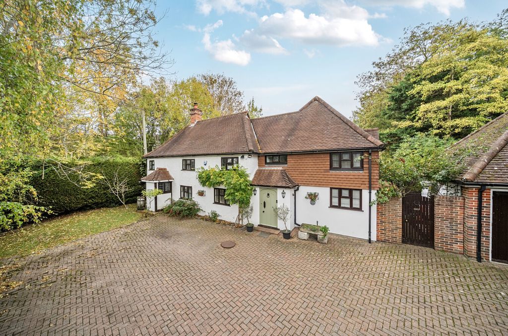 Property photo 1 of 27 1372470-12-6900Df...