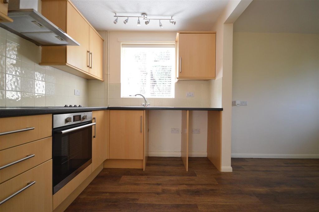 Property photo 3 of 29 Kitchen