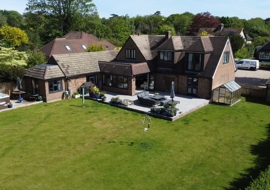 Property photo 1 of 35