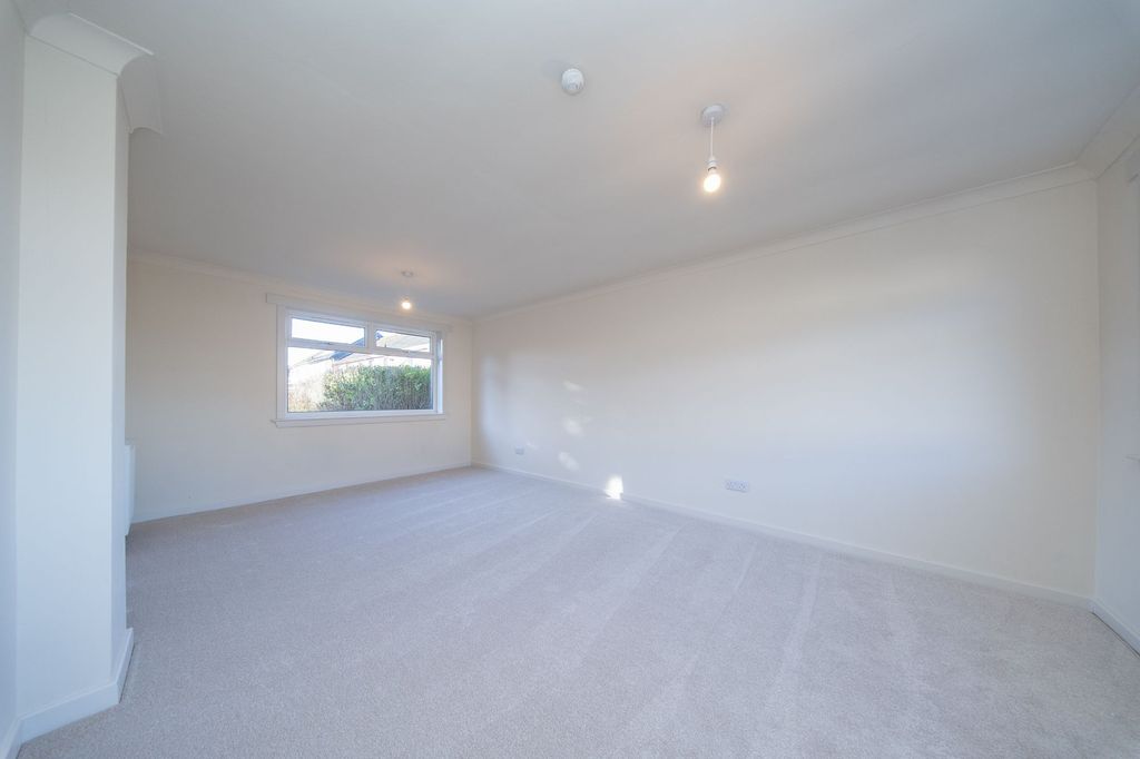 Property photo 3 of 23 Lounge Diner