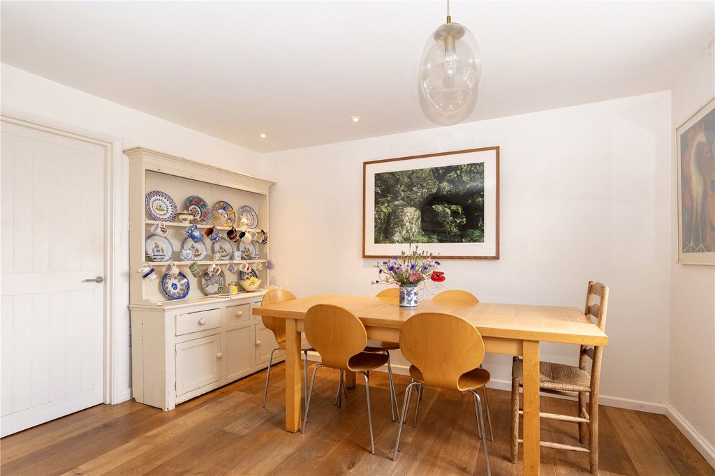 Property photo 3 of 30 Picture No. 06