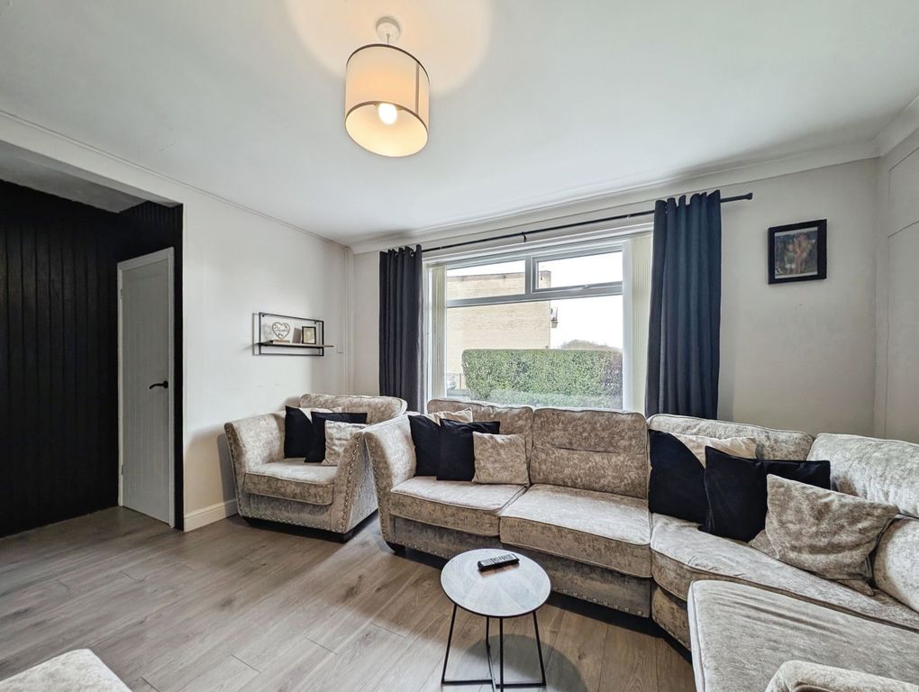 Property photo 3 of 16 Pbox-Img.Jpg