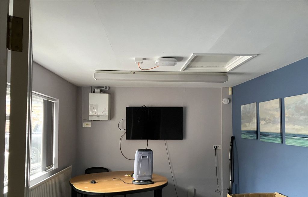 Property photo 3 of 4 Picture No. 04