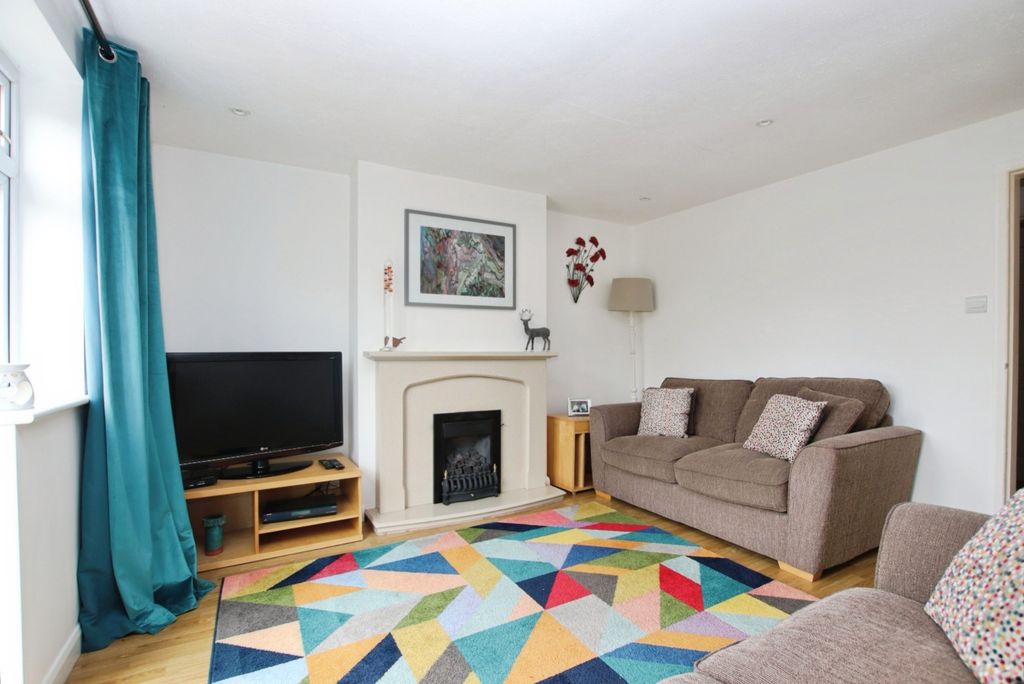 Property photo 2 of 18 4203112