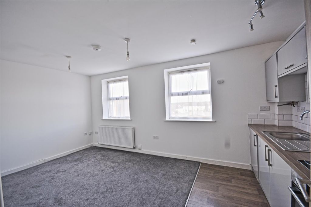 Property photo 2 of 6 2.Jpg