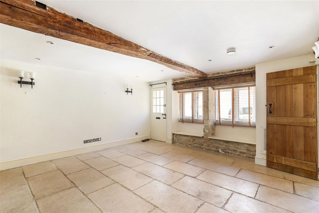Property photo 3 of 20 Al2I6691.Jpg