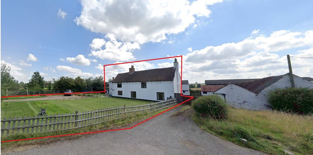 Property photo 1 of 21 Front