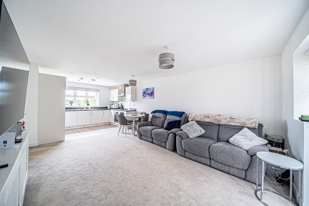 Property photo 3 of 16 695068_1_019