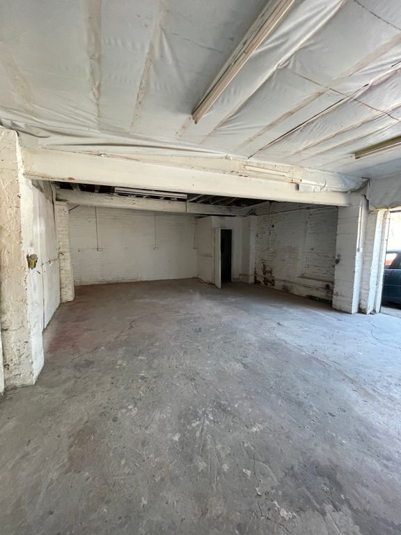Property photo 2 of 3