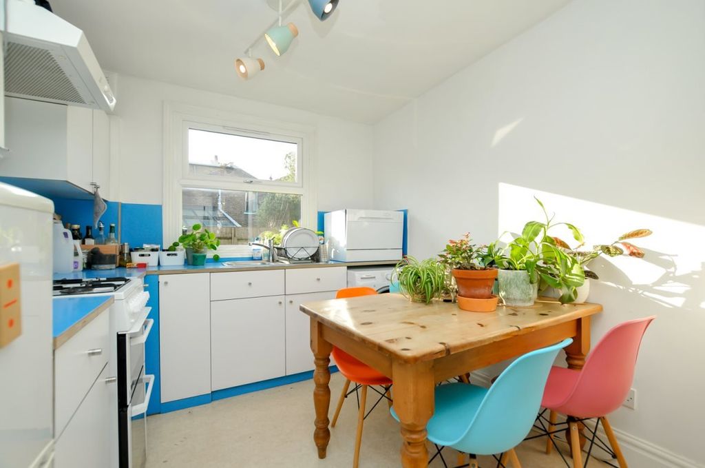 Property photo 2 of 5