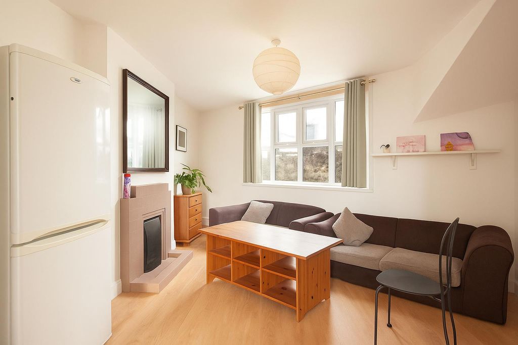 Property photo 2 of 8 1.Png