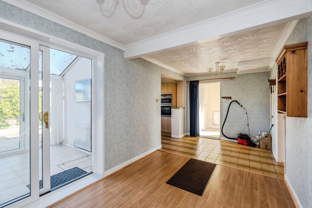 Property photo 3 of 24 Pbox-Img.Jpg