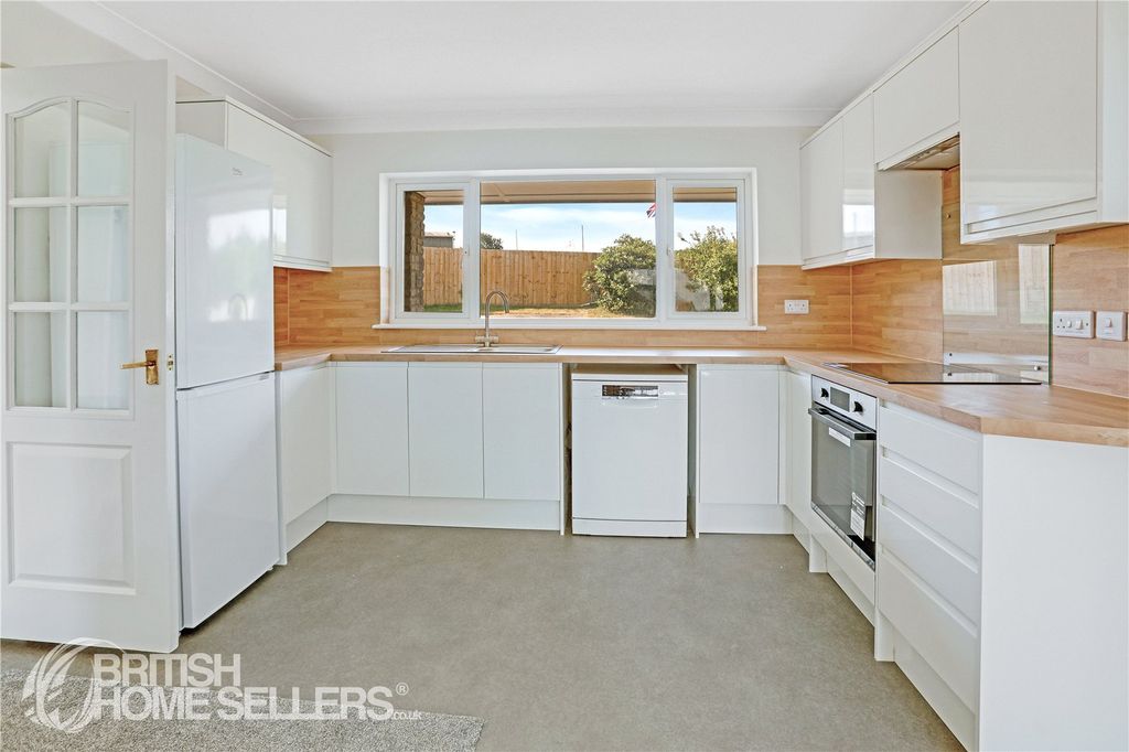 Property photo 3 of 14 Picture No. 10