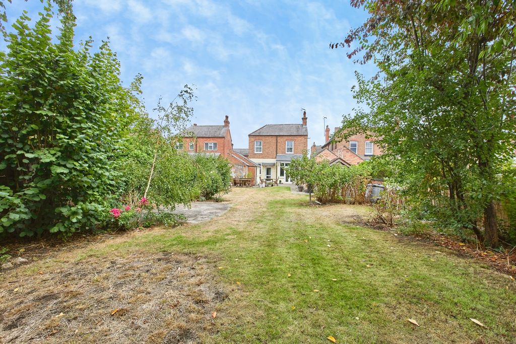 Property photo 2 of 25 Pbox-Img.Jpg