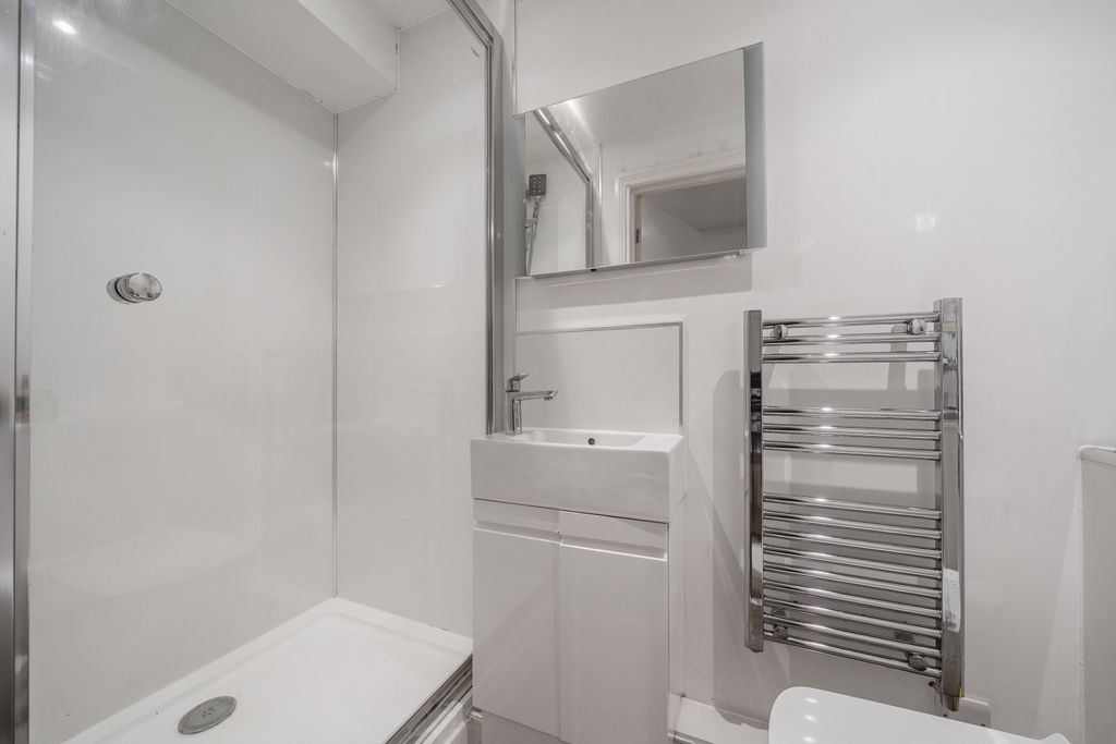 Additional image 19 of 3 bed flat for saleThe Old School, Geneva Place, Bideford, Devon EX39