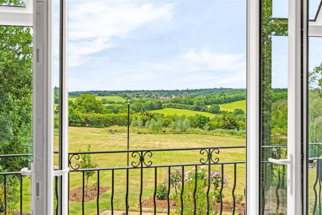 Additional image 17 of 6 bed detached house for saleThe Ridgeway, Cuffley EN6