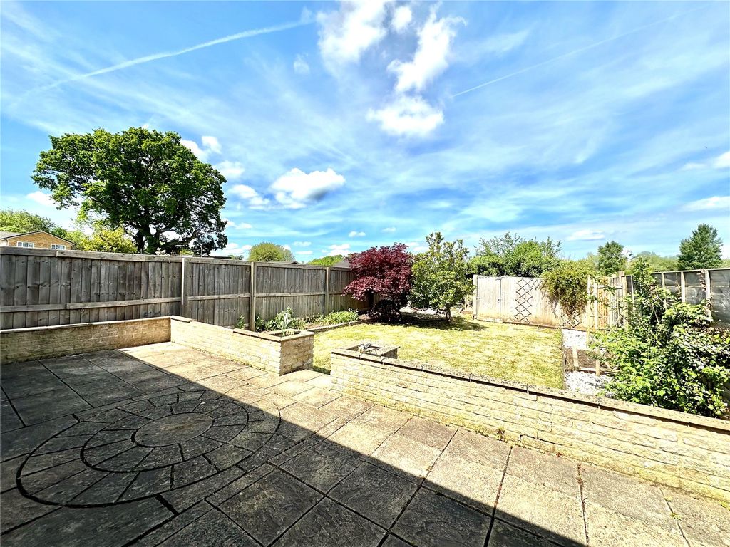 Property photo 3 of 16 Picture No. 11