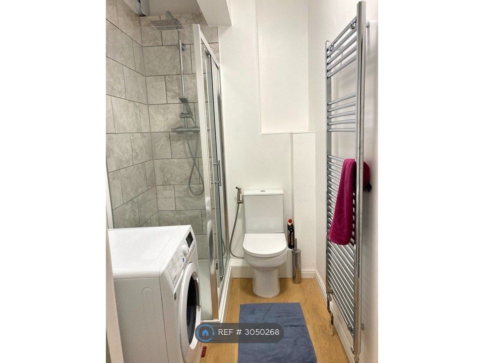 Property photo 1 of 3