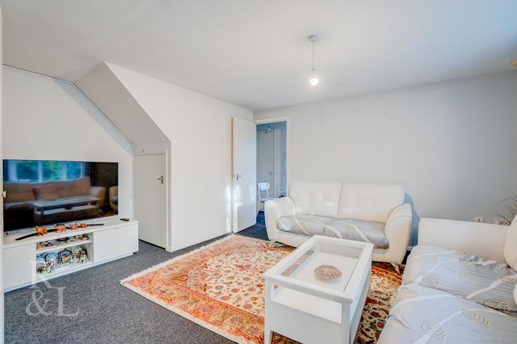 Property photo 3 of 17 Batched  (2).Jpg