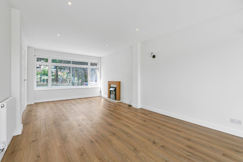 Property photo 2 of 13 Reception Room