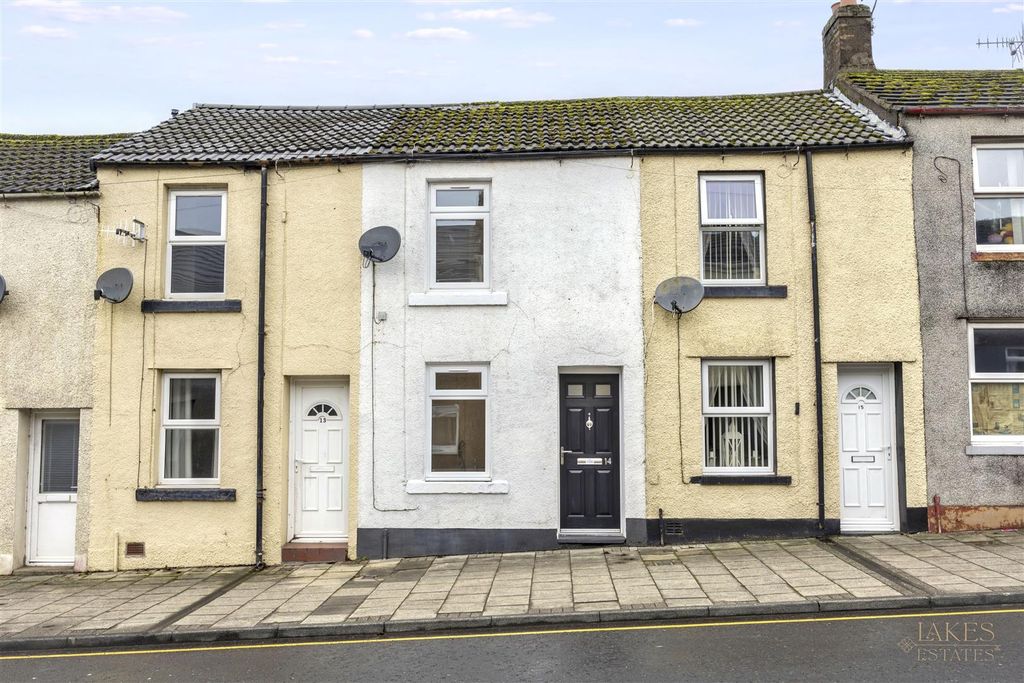 Property photo 1 of 16 14 Main Street, Frizington
