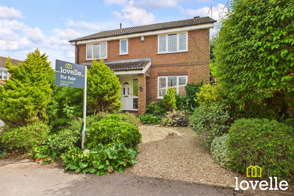 Property photo 1 of 32