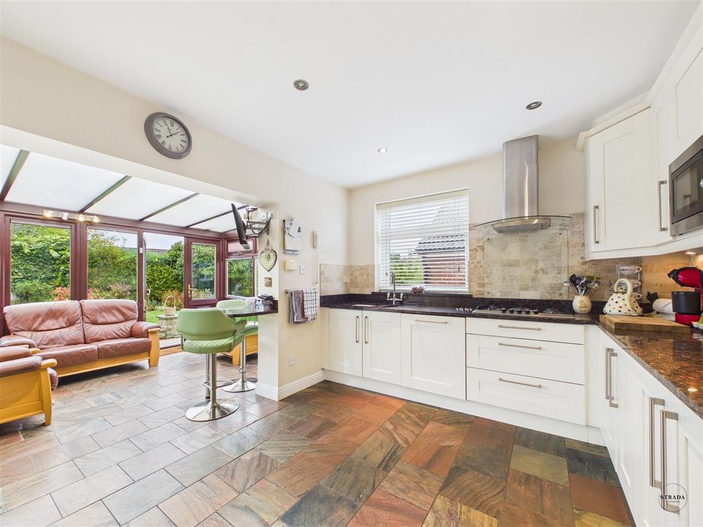 Property photo 3 of 44 Cam03252G0-Pr0154-Still031.Jpg
