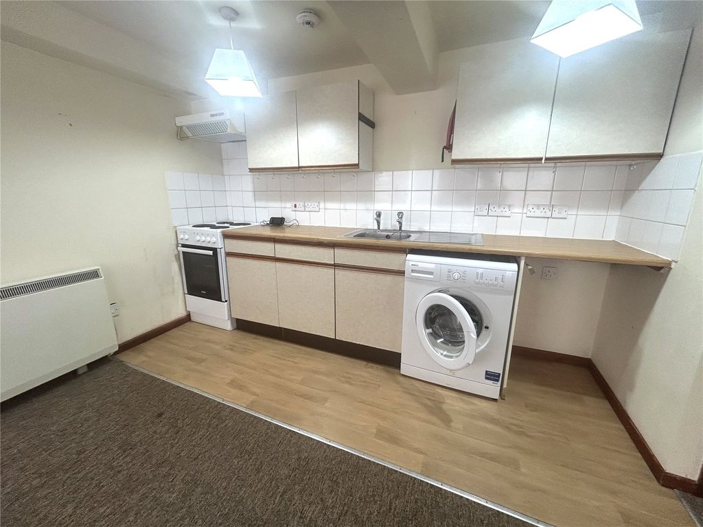 Property photo 2 of 5 Picture No. 09