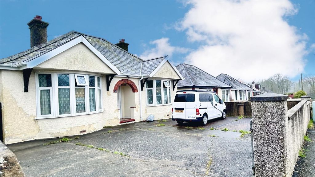 Property photo 1 of 12 Front 1.Jpg