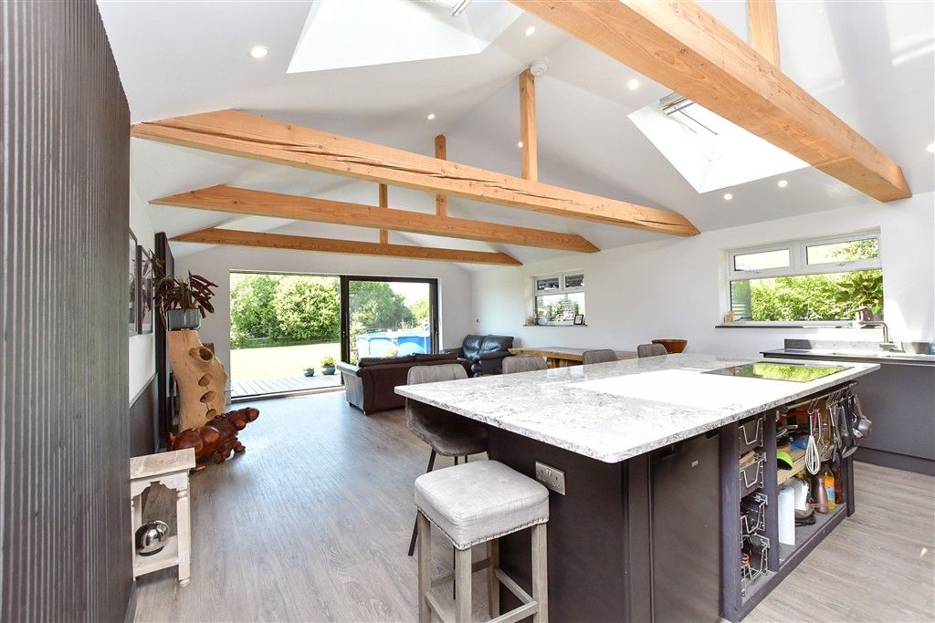Property photo 3 of 21 Kitchen/Diner