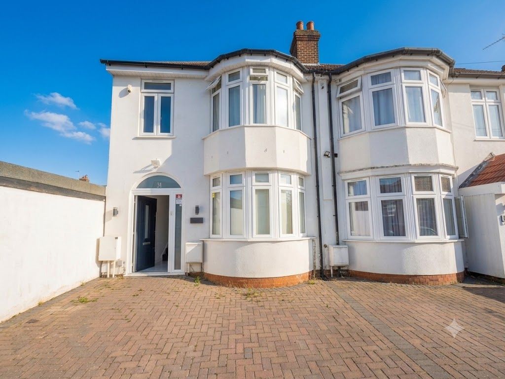Property photo 1 of 17