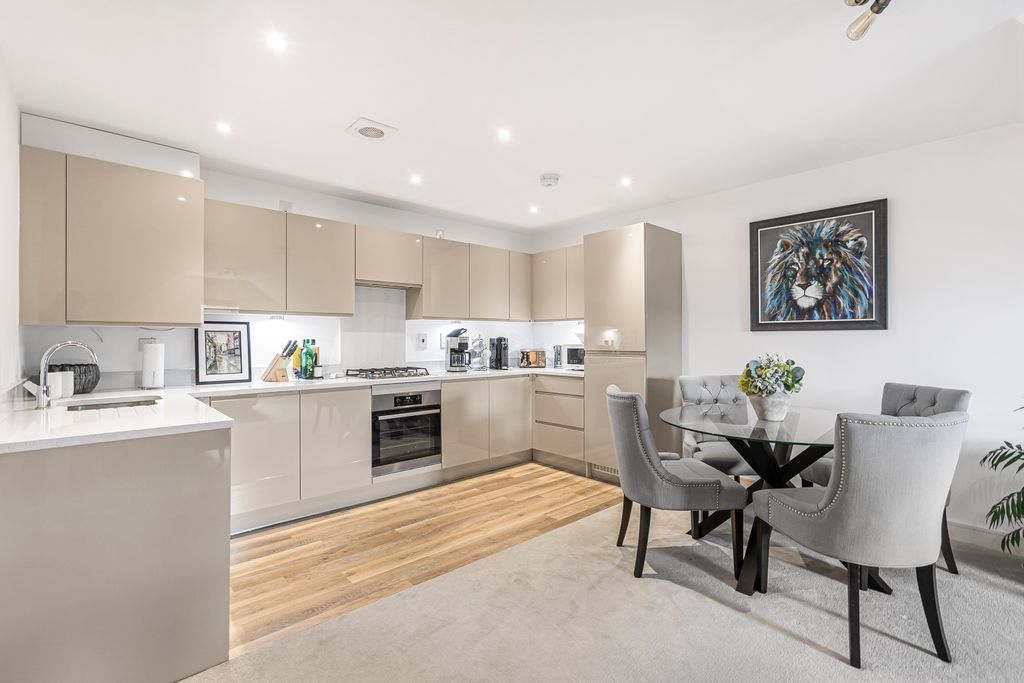 Property photo 2 of 17 Kitchen