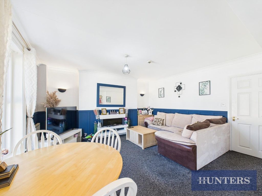 Property photo 3 of 14 Cam03696G0-Pr0437-Still018.Jpg